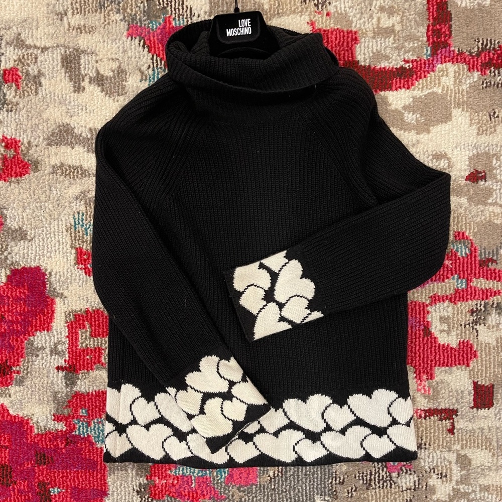 Beautiful sweater, new